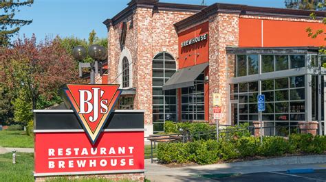 Bj's microbrewery - That's where BJ's Restaurant & Brewhouse's Happy Hour comes in. Our Happy Hour deals offer amazing discounts on some of our most popular dishes and drinks, giving you the perfect excuse to gather your friends and relax. Our Happy Hour deals are available Monday through Friday, and include discounts on a wide range of items. 